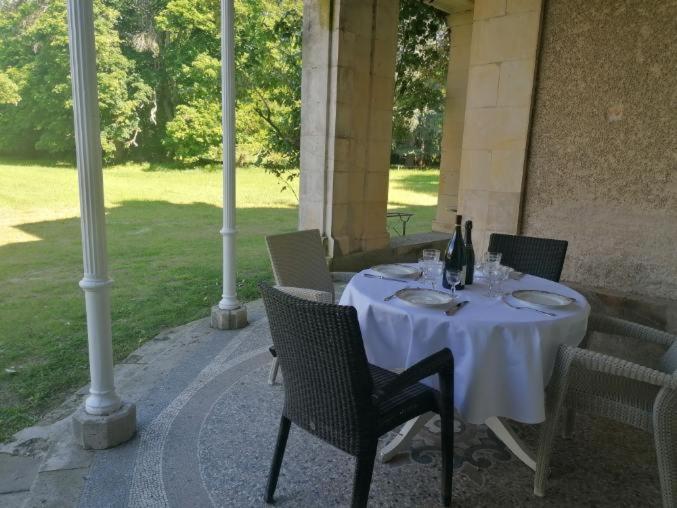 Chateau De Maucouvent Challuy Екстер'єр фото